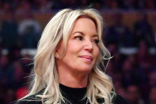 500网官网-湖人老板:NBA不会再有一人一城 但交易变多是好事